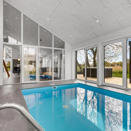 Cozy In With Private Swimming Pool, Be Inside Or Outside * Nexo